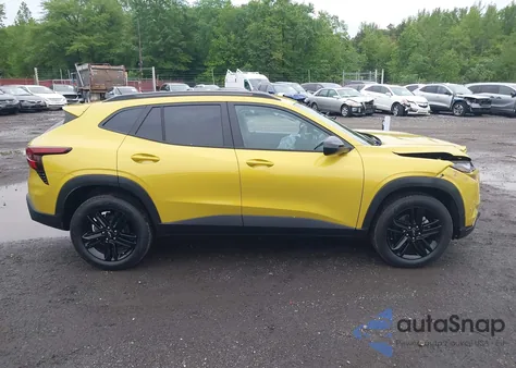 2025 Chevrolet Trax Fwd Activ z USA, uszkodzony, nr VIN KL77LKEP2SC124485